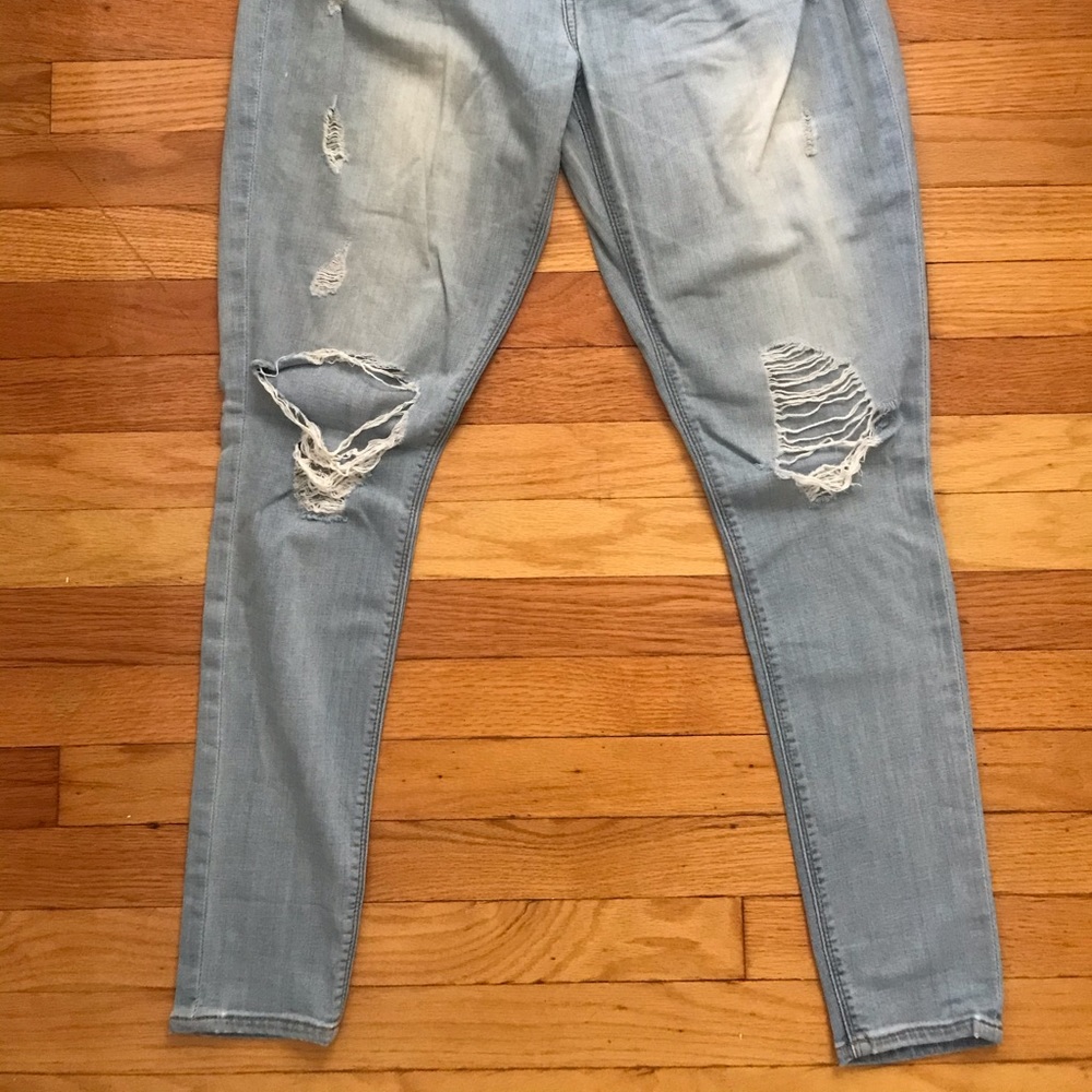 Express Mid Rise Legging Jeans - Picture 2 of 7